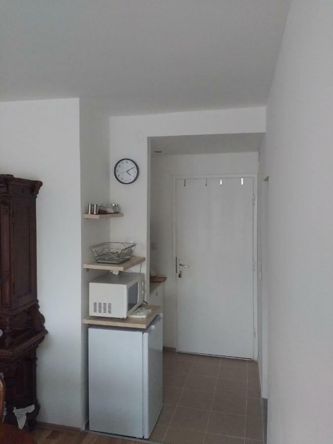 Meridian Apartment , 300M To Bus Terminal, Fast Wifi & Airport Transf ザグレブ エクステリア 写真