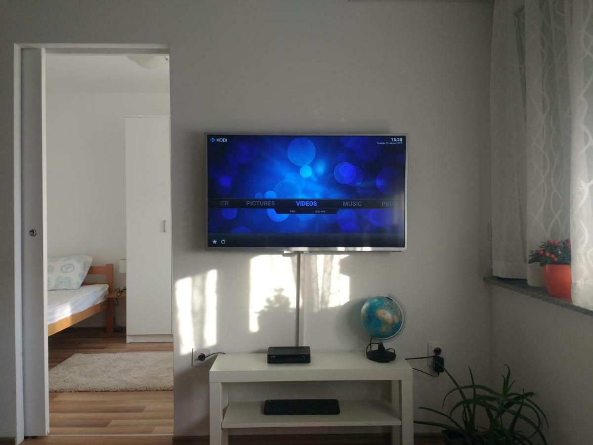Meridian Apartment , 300M To Bus Terminal, Fast Wifi & Airport Transf ザグレブ エクステリア 写真